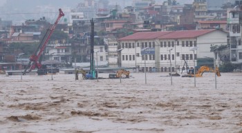 बाढीपहिरोमा परेर ७५ जनाको मृत्यु, ४३ जना बेपत्ता